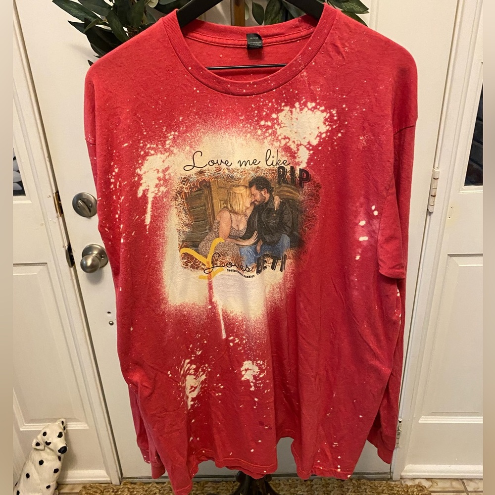 Southern Mess Junkies Yellowstone Love Me Like Rip Bleached T Shirt LS XL